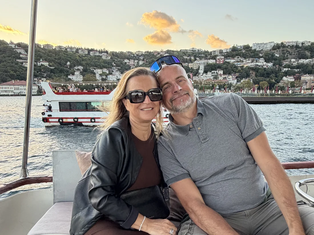 Crucero Privado en Yate al Atardecer por el Bósforo — Estambul